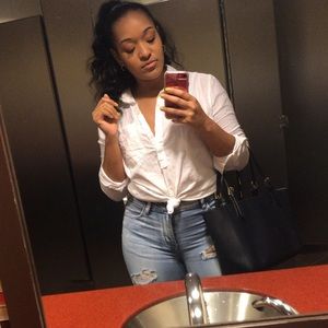 Meet your Posher, Tiara